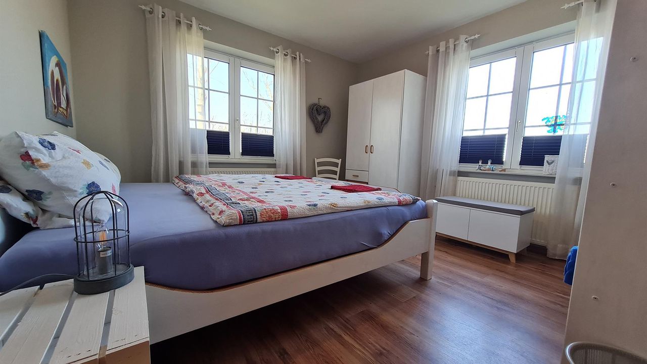 Blick ins Schlafzimmer Blick ins Schlafzimmer